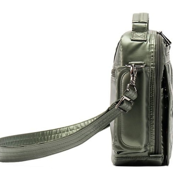 Lug Classic Quilted Crossbody, Flapper SE, Olive - Picture 2 of 5